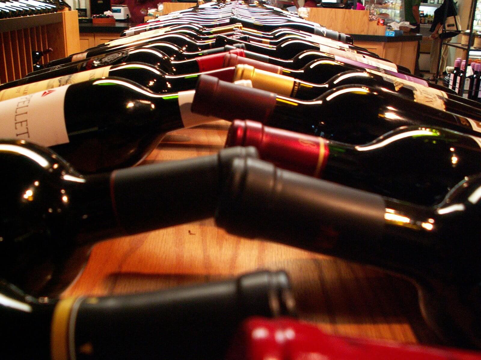 sf-wine-bottles-in-shop-02-1554916